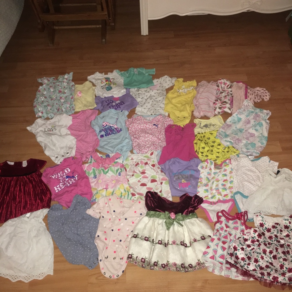 Baby girl lot clothes